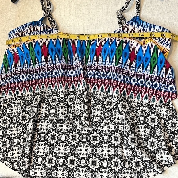 𝅺ocean Avenue swim tank top, size large, in good condition - Picture 5 of 5